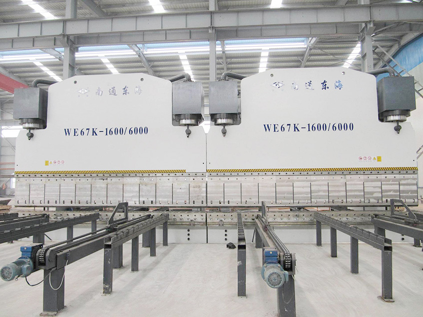 2xWE67K-1600T6000 CNC Press Brake In Tandem